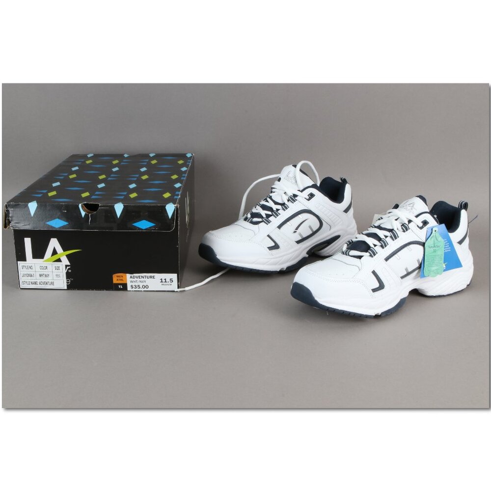 LA Gear Adventure LA11CO48A-3 WHT/NVY Size 11.5 medium Men’s athletic shoes NWT